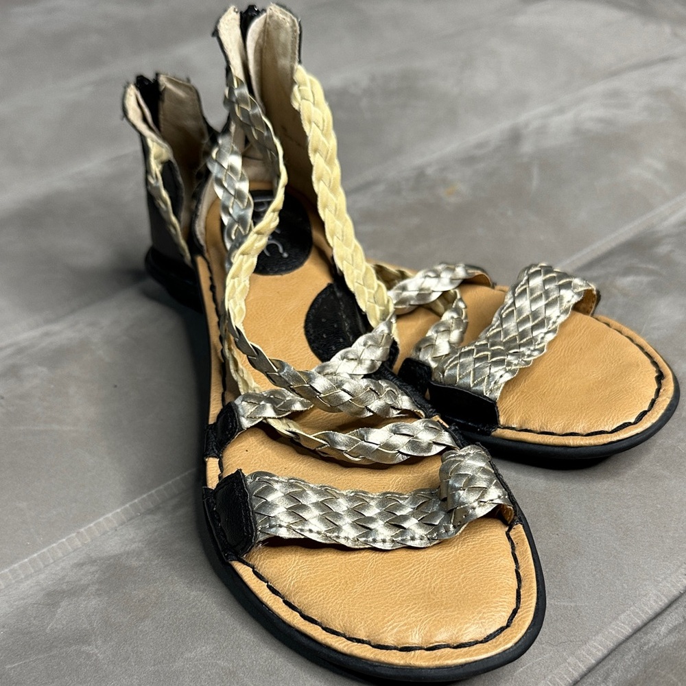 Born Women's Sandal Size 8 Strappy Gladiator Black Silver Braided Straps Vegan